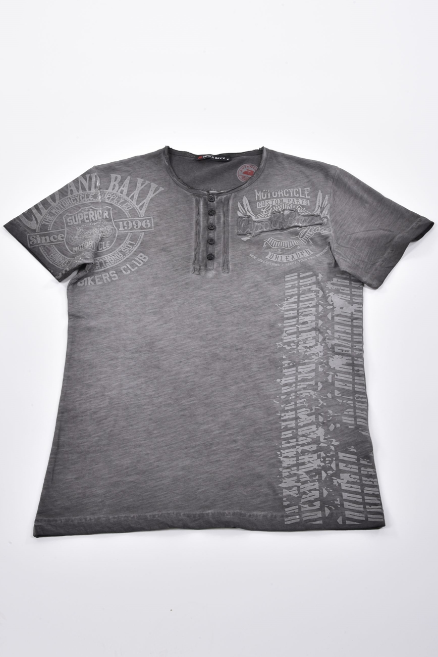 T-Shirt buttons&print