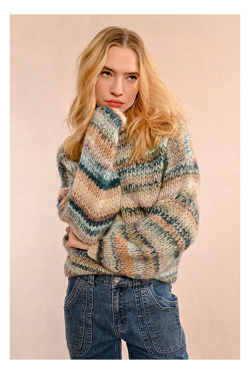 Pullover knitted