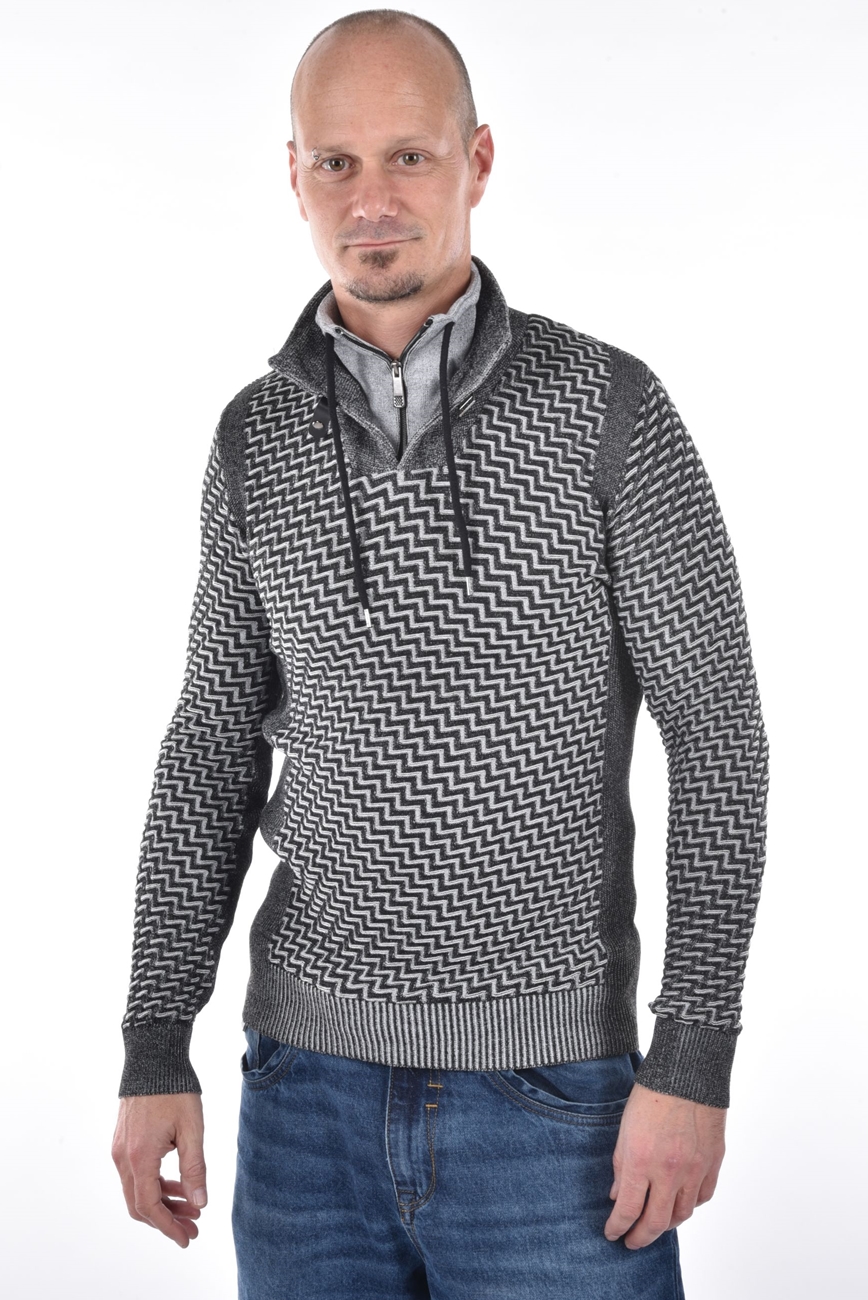 Pullover Zic-Zac pattern